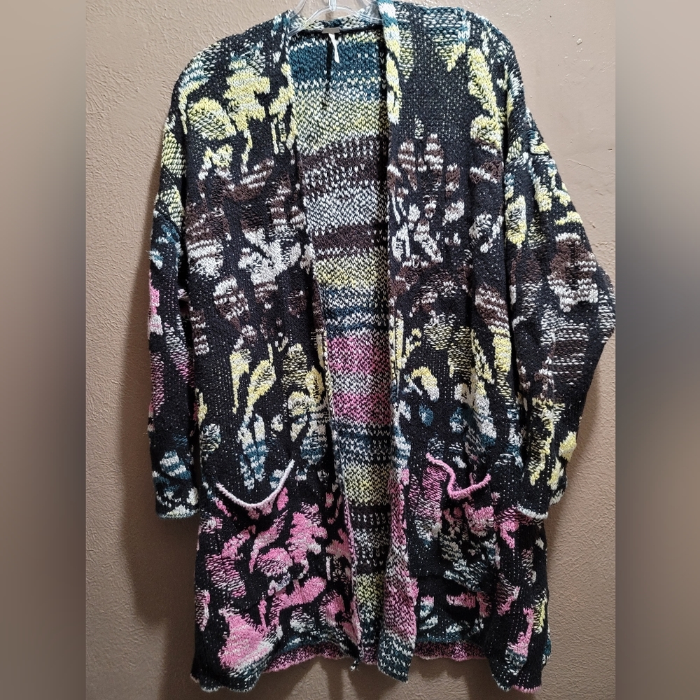 Multicolor Women's Sweater - Picture 3 of 10